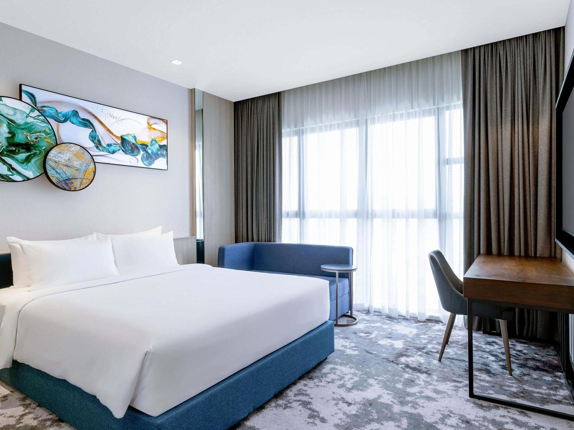 Suite 1 double bed